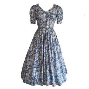VINTAGE - Laura Ashley Dress